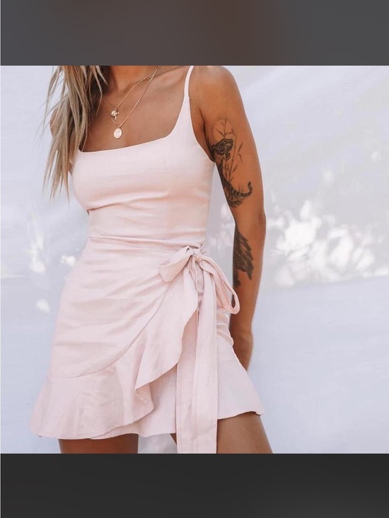 Princess Polly Dresses & Skirts - Princess Polly Light Blush Wrap Mini Dress with Bow Size 2
